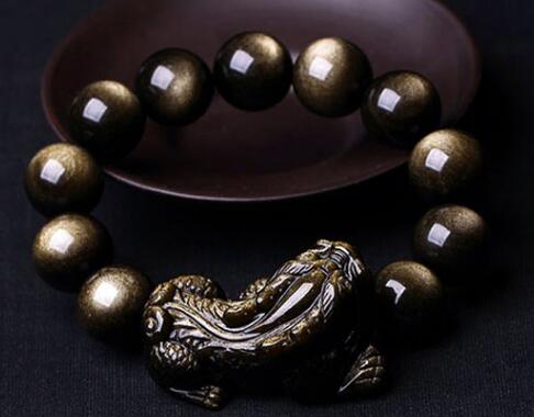 男人佩戴吉祥物可以改变自己的财运或运气,男人带貔恘(貅)有什么讲究? 男人佩戴吉祥物可以改变自己的财运或运气,男人带貔恘(貅)有什么讲究?