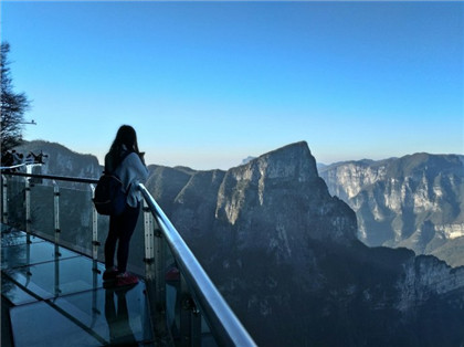 招财吉祥物风水貔貅可以放在汽车上吗？