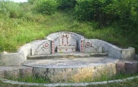 清明要到了，扫墓禁忌墓地风水忌什么？你必须要懂