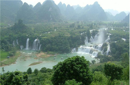 民间习俗，女方出嫁为什么忌讳自己走出门