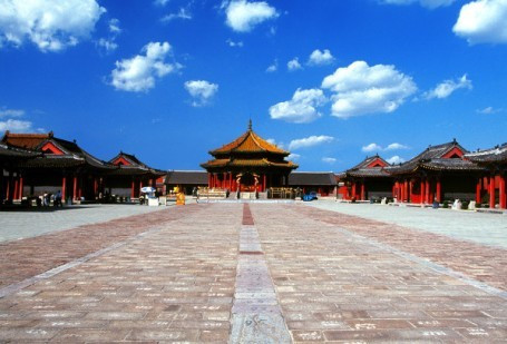 家中什么方位放八卦镜可以驱灾? 家中什么方位放八卦镜可以驱灾?