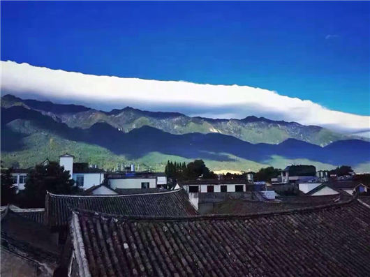 旺铺风水点窍——聚人、聚水、聚车流