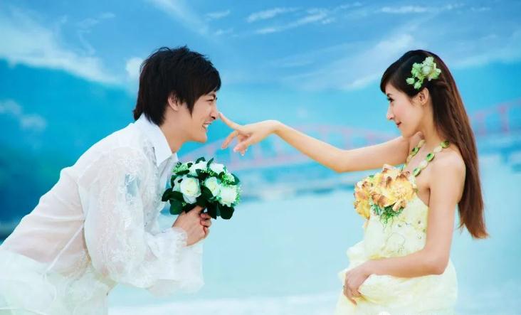 八字算婚姻：运势看婚姻容易二婚的八字有什么特征？