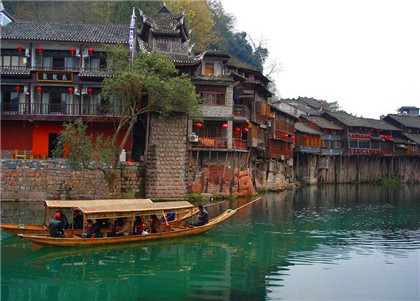 桃木剑怎么挂或者怎么摆放？