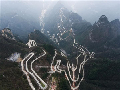 风水师进山是怎样预防迷路的，驴友也适用！