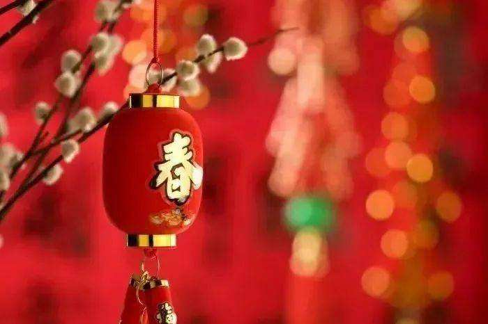 2023年大年初三出门穿什么颜色衣