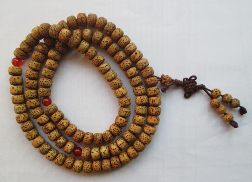 星月菩提和血丝菩提的区别有哪些?