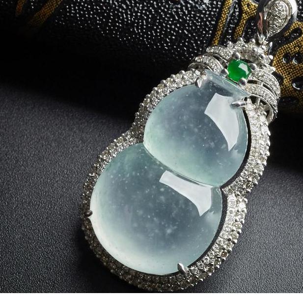 翡翠葫芦的寓意是什么?