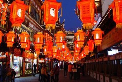 金蟾风水摆件摆放有哪些讲究和说法？怎么养招财效果会好？