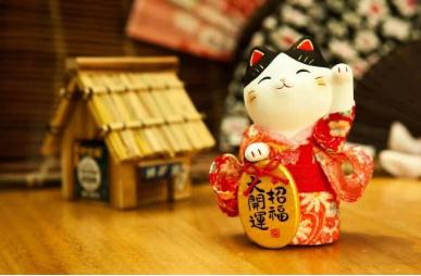 用招财猫布局风水的方法，招财猫适宜位置摆放