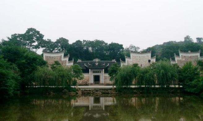 详解三足金蟾的含义三足金蟾摆放招财！