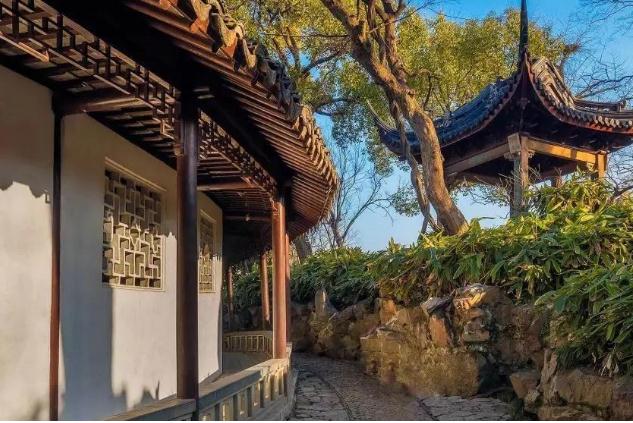 做人善良坦率，容易遇到贵人的生肖，找工作创业总能顺利