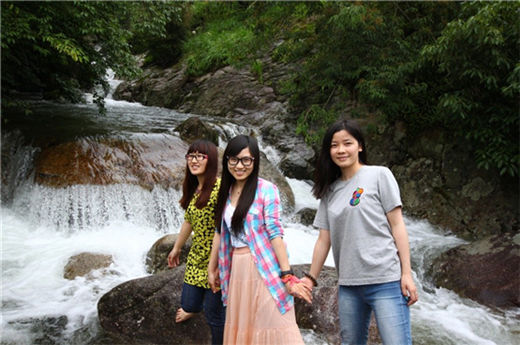 生肖羊女人的一生整体运势，事业，财运，情感详解