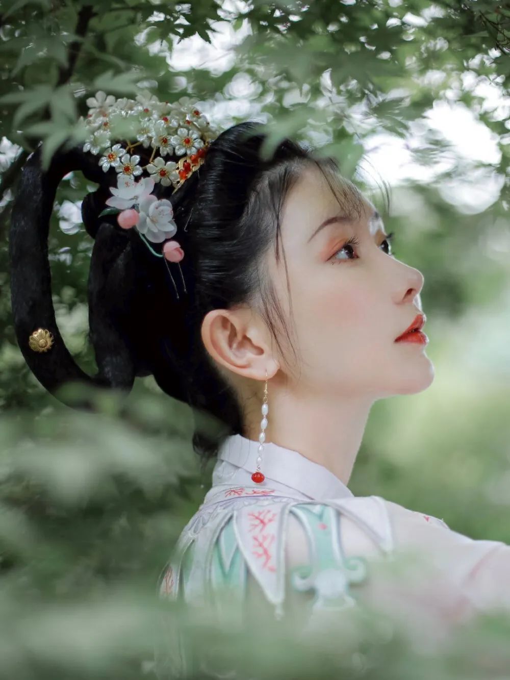 下半年运势大爆发！三大生肖好运相伴！