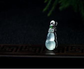 十一月生辰石是什么宝石？招财最厉害的水晶