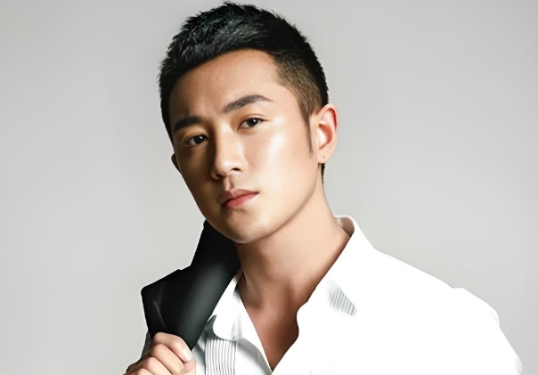 下嘴唇厚的男人靠谱吗？