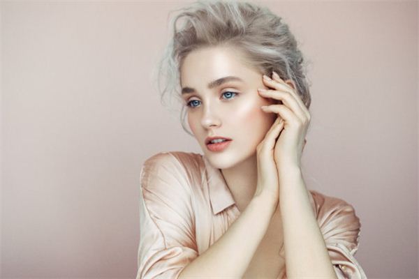 令人羡慕的高额头，揭示你的好面相！