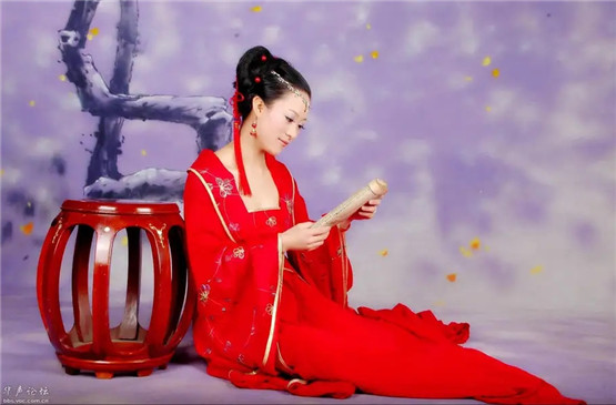 从面相特征看女性婚姻经营能力解析